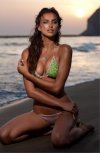 irina_shayk_hot_girl_beach.jpg