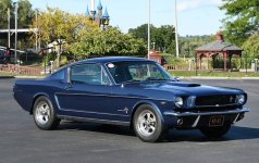 mustang at minahans.jpg